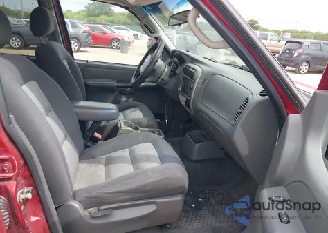 2004 Ford Explorer Sport Trac Adrenalin/Xls/Xlt from USA, damaged, VIN 1FMZU67K64UA52734